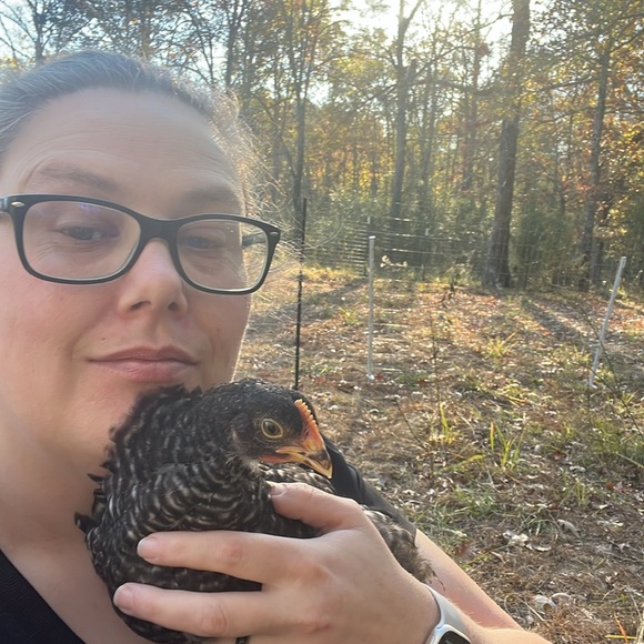 Meet your Posher, Mandi - Picture 4 of 6
